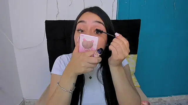 Snapshot of isabella_jade chatting on 18, 3, 2025 isabella jade online show from 18, 3, 2025