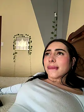 Snapshot of isabella_jade chatting on 18, 9, 2025 isabella jade online show from 18, 9, 2025