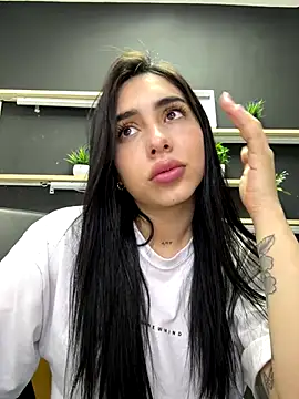 Snapshot of isabella_jade chatting on 6, 11, 2025 isabella jade online show from 6, 11, 2025