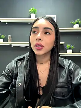 Snapshot of isabella_jade chatting on 27, 11, 2025 isabella jade online show from 27, 11, 2025