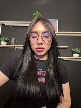 Snapshot of isabella_jade chatting on 4, 12, 2025 isabella jade online show from 4, 12, 2025