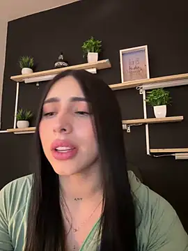 Snapshot of isabella_jade chatting on 24, 2, 2026 isabella jade online show from 24, 2, 2026