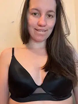 Snapshot of Nicole-Ray chatting on 7, 1, 2025 Nicole-Ray online show from 7, 1, 2025