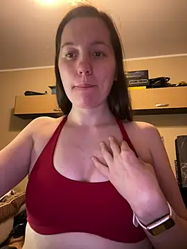 Snapshot of Nicole-Ray chatting on 5, 2, 2025 Nicole-Ray online show from 5, 2, 2025