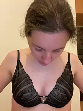 Nicole-Ray online show from 23, 4, 2026