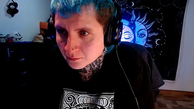 Marieblueeyes online show from 4, 2, 2025