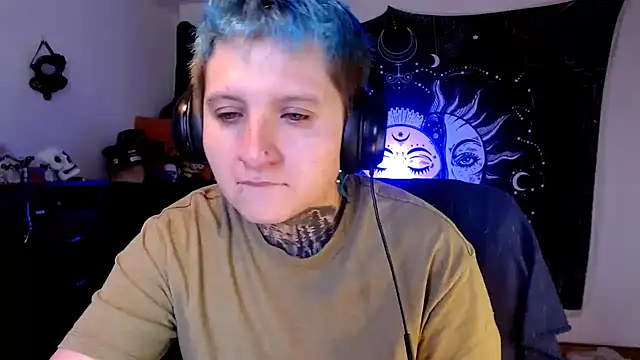 Marieblueeyes online show from 4, 2, 2025