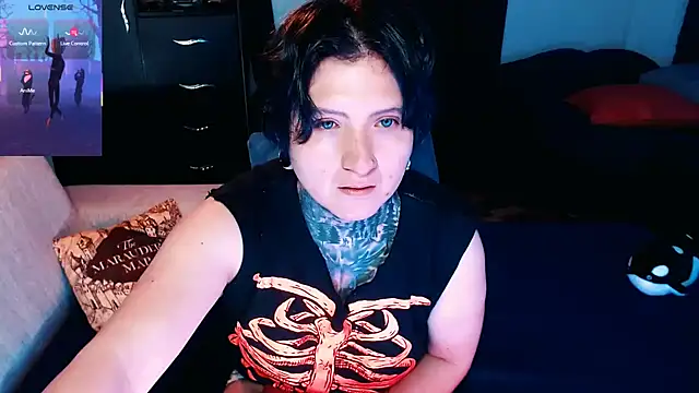 Marieblueeyes online show from 11, 10, 2025