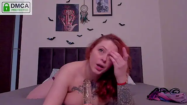 Snapshot of cathy__cass chatting on 4, 11, 2025 cathy cass online show from 4, 11, 2025