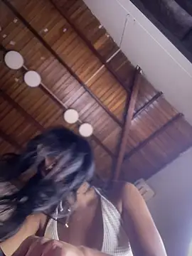 Ashly Miller online show from 28, 2, 2026