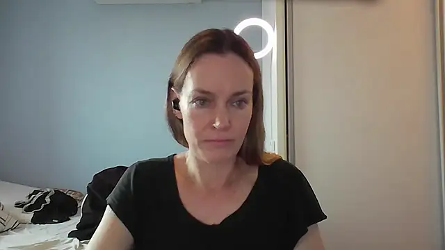 Annylove1 online show from 2, 12, 2025