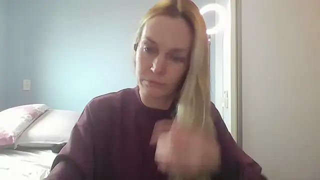 Snapshot of Annylove1 chatting on 15, 6, 2026 Annylove1 online show from 15, 6, 2026