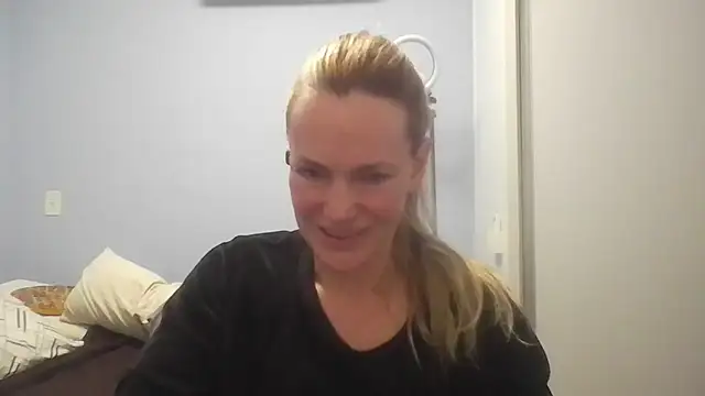 Snapshot of Annylove1 chatting on 28, 6, 2026 Annylove1 online show from 28, 6, 2026