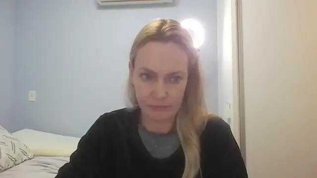 Snapshot of Annylove1 chatting on 7, 7, 2026 Annylove1 online show from 7, 7, 2026