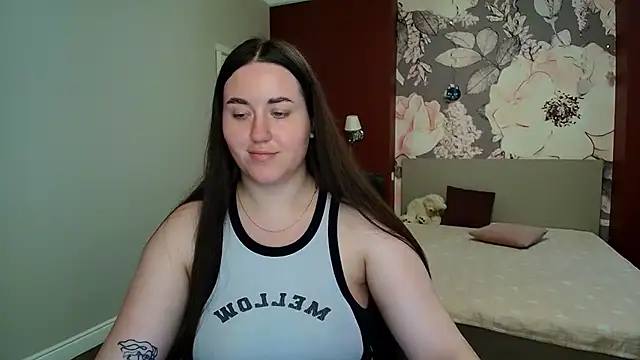 Snapshot of Roxie_Bradley chatting on 16, 7, 2026 Roxie Bradley online show from 16, 7, 2026