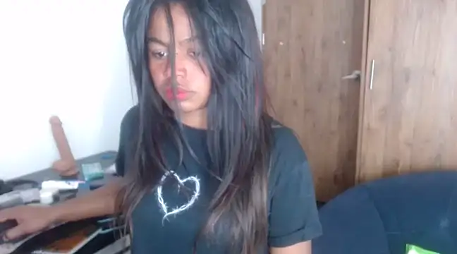 Snapshot of charlott7 chatting on 20, 12, 2024 charlott7 online show from 20, 12, 2024