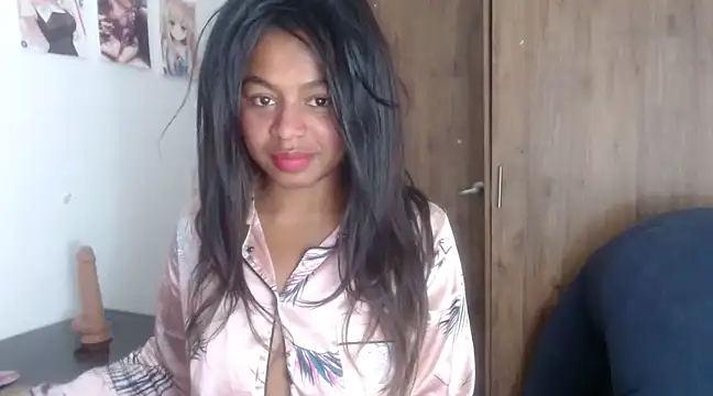 Snapshot of charlott7 chatting on 21, 12, 2024 charlott7 online show from 21, 12, 2024