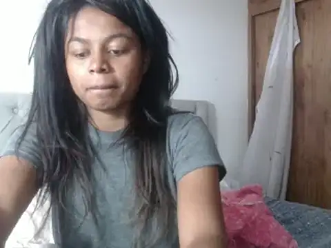 Snapshot of charlott7 chatting on 15, 1, 2025 charlott7 online show from 15, 1, 2025