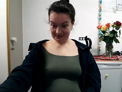 LoveNBloom online show from 31, 12, 2024