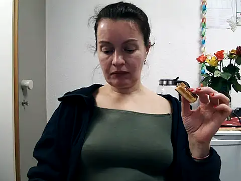 LoveNBloom online show from 31, 12, 2024