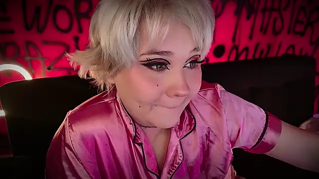 Laura takint online show from 10, 2, 2025