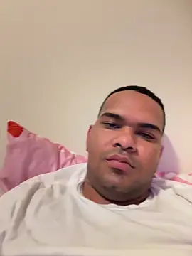 Snapshot of marhi32 chatting on 7, 10, 2025 marhi32 online show from 7, 10, 2025