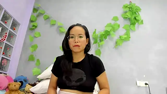 Snapshot of loveley_jenny chatting on 12, 7, 2026 loveley jenny online show from 12, 7, 2026