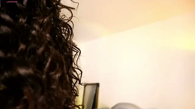 Valeriestyle online show from 12, 9, 2025