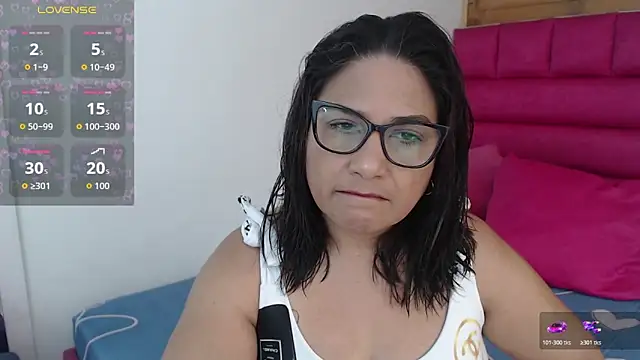 Snapshot of Katha_Marck chatting on 7, 5, 2026 Katha Marck online show from 7, 5, 2026
