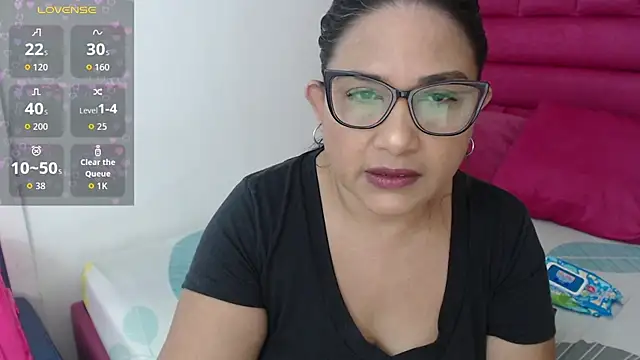 Snapshot of Katha_Marck chatting on 20, 5, 2026 Katha Marck online show from 20, 5, 2026