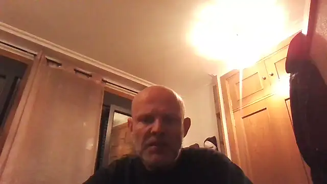 davigochi77bcn online show from 18, 12, 2024