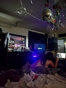 Hotredheadandtoungelasher online show from 15, 12, 2025