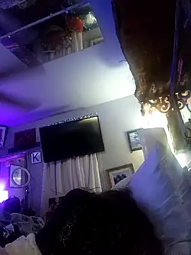 Hotredheadandtoungelasher online show from 11, 1, 2026