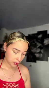 Snapshot of Irisweet_ chatting on 7, 8, 2026 Irisweet online show from 7, 8, 2026