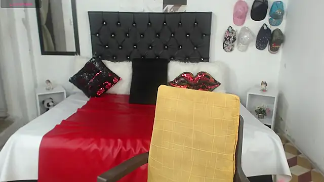 Sweetbigcatt online show from 16, 3, 2025