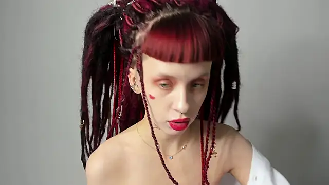 Snapshot of FlowerOfSin2001 chatting on 22, 2, 2025 FlowerOfSin2001 online show from 22, 2, 2025