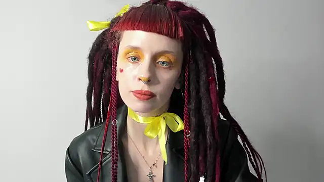 Snapshot of FlowerOfSin2001 chatting on 4, 3, 2025 FlowerOfSin2001 online show from 4, 3, 2025