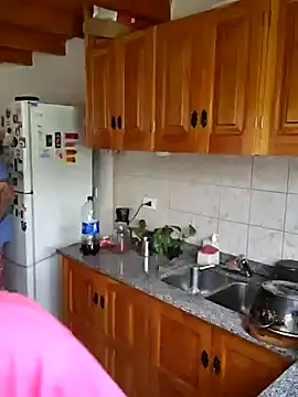 Snapshot of Elnonoykeila77 chatting on 3, 2, 2025 Elnonoykeila77 online show from 3, 2, 2025