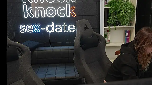 Snapshot of Elnonoykeila77 chatting on 27, 10, 2025 Elnonoykeila77 online show from 27, 10, 2025