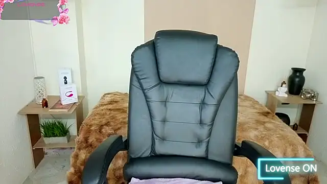 AnisiaFarina online show from 16, 10, 2025