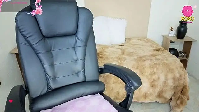 AnisiaFarina online show from 4, 11, 2025