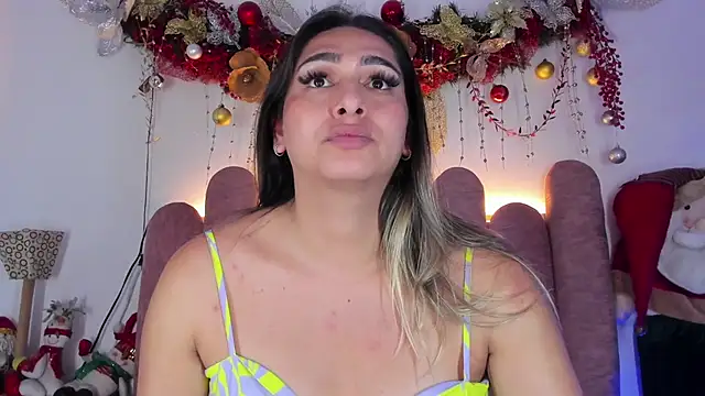 ISABELLASSMITH online show from 10, 1, 2025