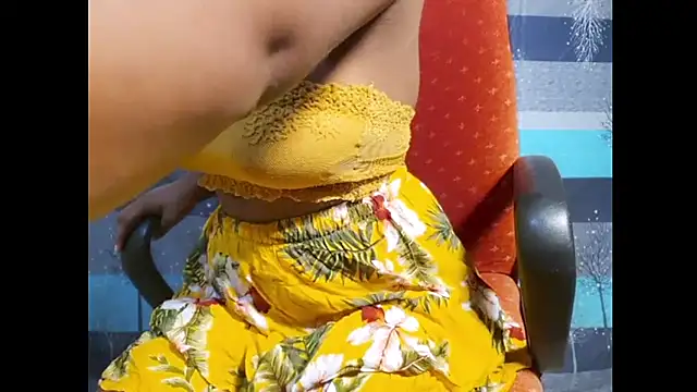 Snapshot of Savithri9 chatting on 1, 7, 2026 Savithri9 online show from 1, 7, 2026