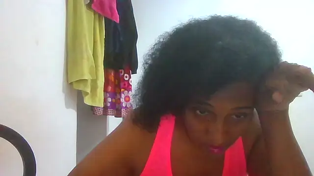 Snapshot of Aishamara chatting on 8, 10, 2025 Aishamara online show from 8, 10, 2025