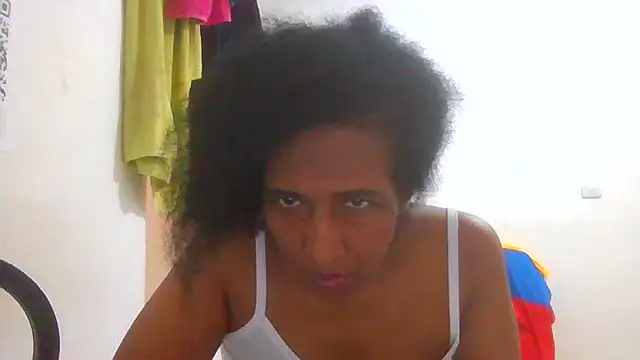 Snapshot of Aishamara chatting on 8, 10, 2025 Aishamara online show from 8, 10, 2025