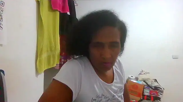 Snapshot of Aishamara chatting on 11, 10, 2025 Aishamara online show from 11, 10, 2025