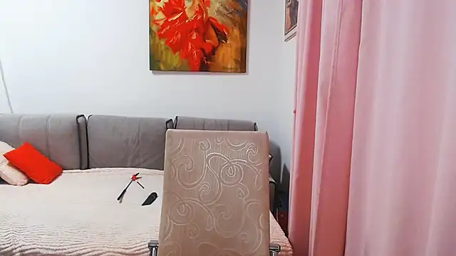 Magic Blondie online show from 5, 12, 2025