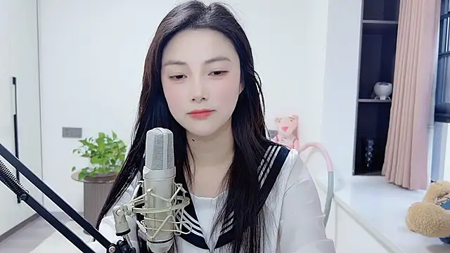 Snapshot of HaagenDazs_ chatting on 4, 12, 2024 HaagenDazs online show from 4, 12, 2024