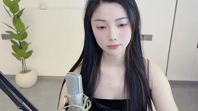 Snapshot of HaagenDazs_ chatting on 18, 3, 2025 HaagenDazs online show from 18, 3, 2025