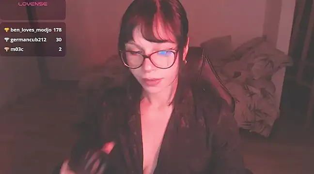 Snapshot of modjo_ chatting on 5, 1, 2025 modjo online show from 5, 1, 2025